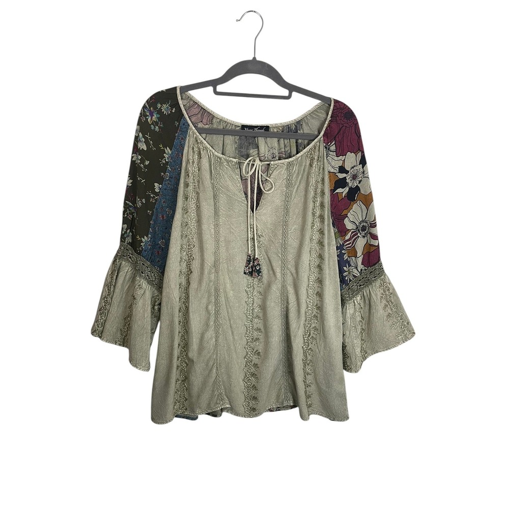 E-9 Young Threads Boho Mixed-Print Peasant Blouse in Sage Green Sz M
